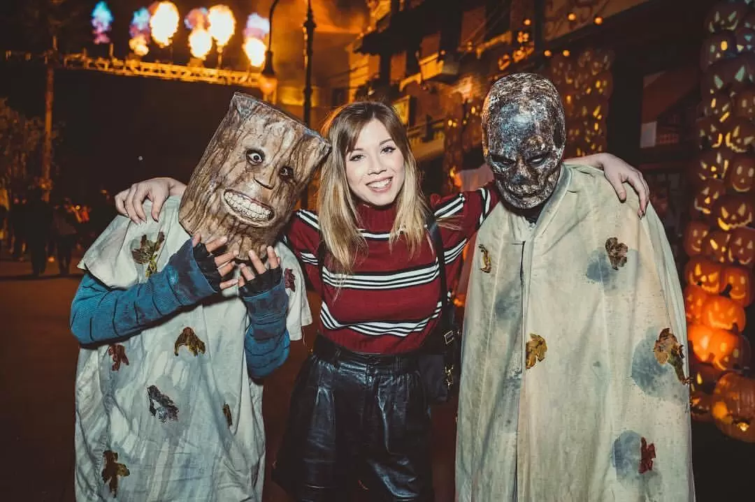 Fear and Adrenaline: Secrets of Halloween Horror Nights