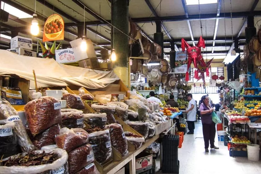 Experience a Delicious Food Tasting at San Juan Market