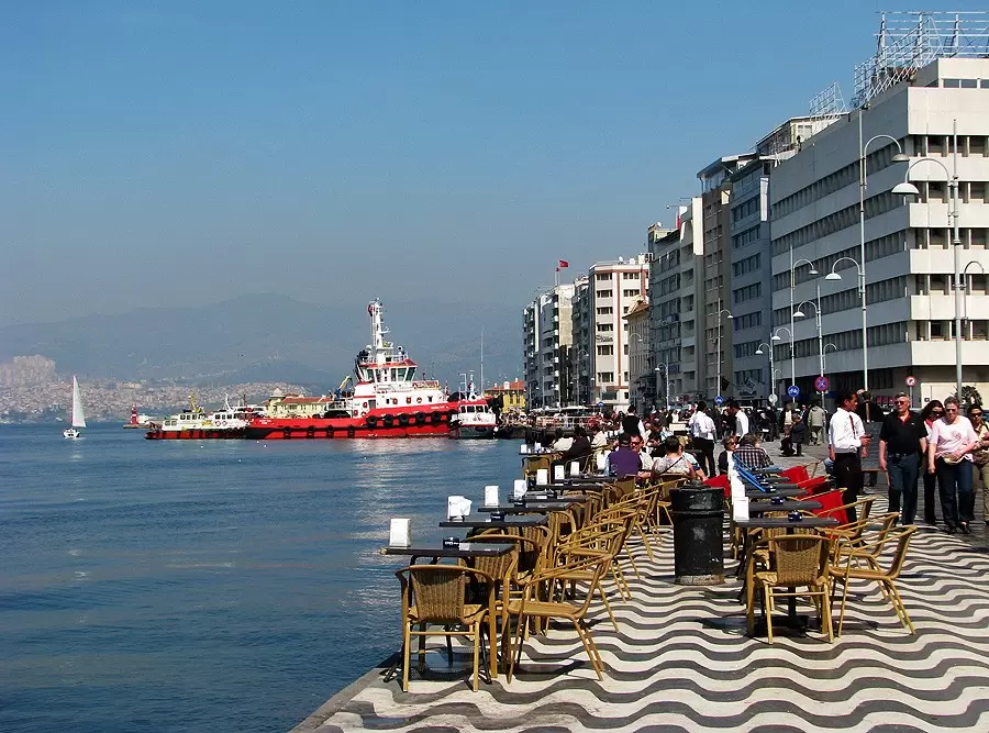 Kordon Boyu'nda Yapılacak En İyi Yemek Turları