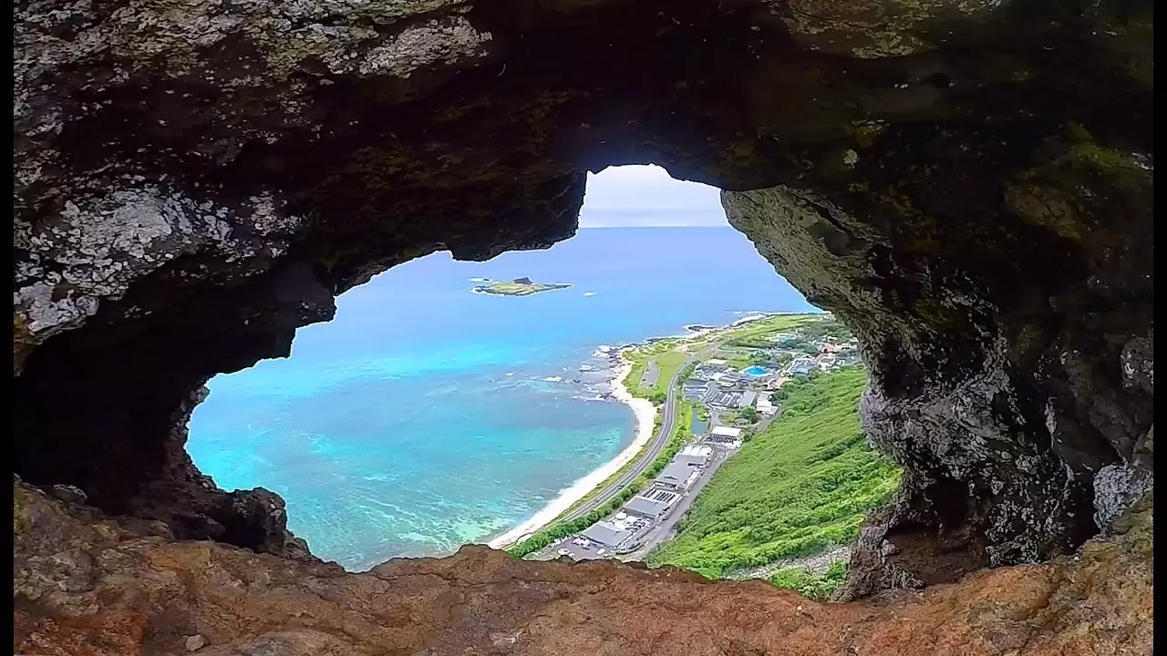 Makapu'u Feneri: Une structure dansante avec la chanson du vent