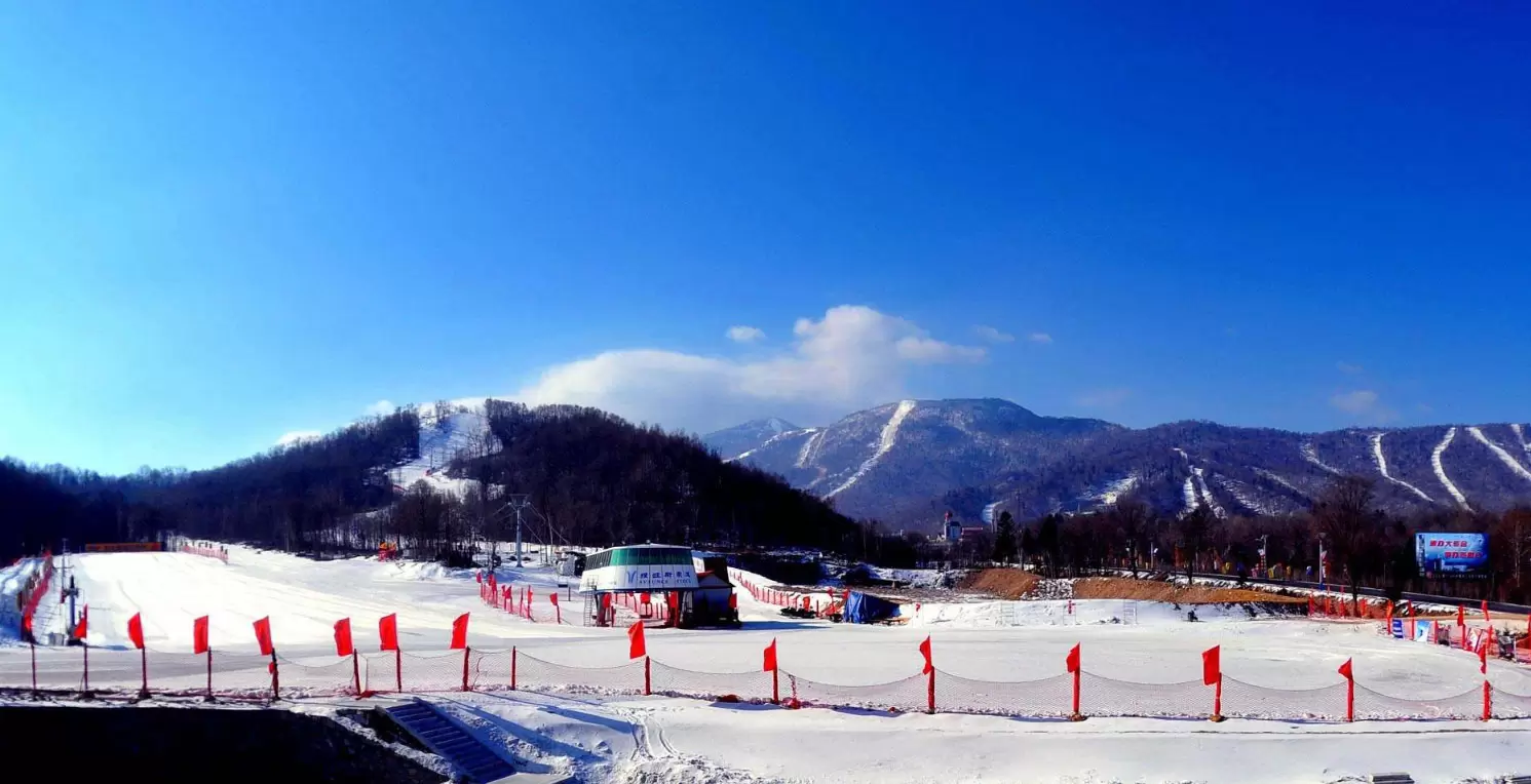 Лучший горнолыжный курорт в Харбине: особенности курорта Yabuli Ski Resort