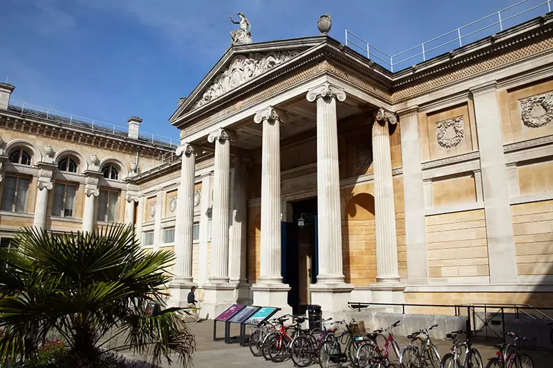 Museo di Oxfordshire: un tesoro culturale pieno di tracce del passato