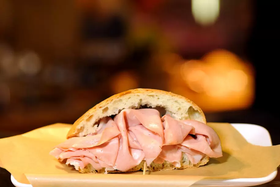 Une visite gastronomique des marchés et restaurants de Bologne pour les amateurs de cuisine