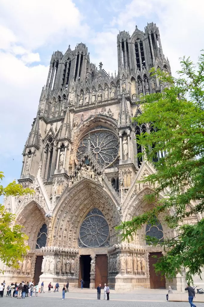 Die besten Orte, die Sie beim Einkaufen in Reims besuchen sollten