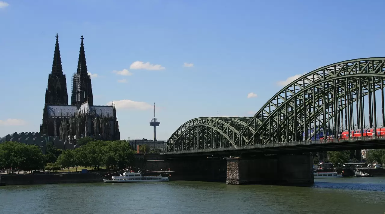 Ren Nehri Karnavalı: Köln'deki En İyi Festival